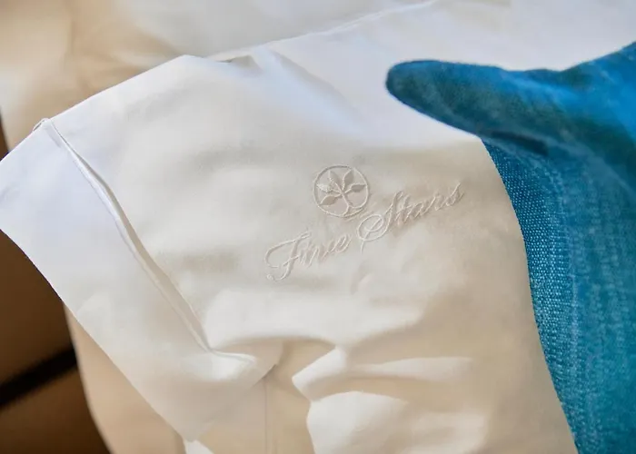 Five Stars 8 Building Lägenhet *