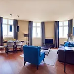 Apartamento Five Stars 8 Building