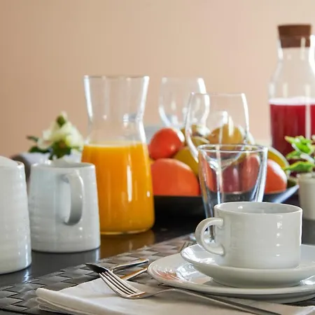 Five Stars 8 Building Apartmán *