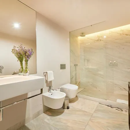 Five Stars 8 Building Apartmán *