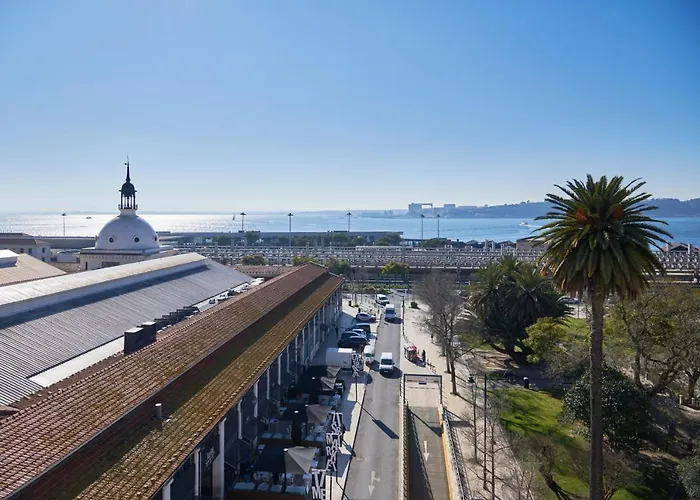 Five Stars 8 Building