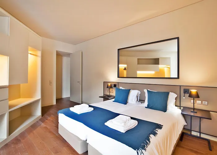 Five Stars 8 Building Apartment