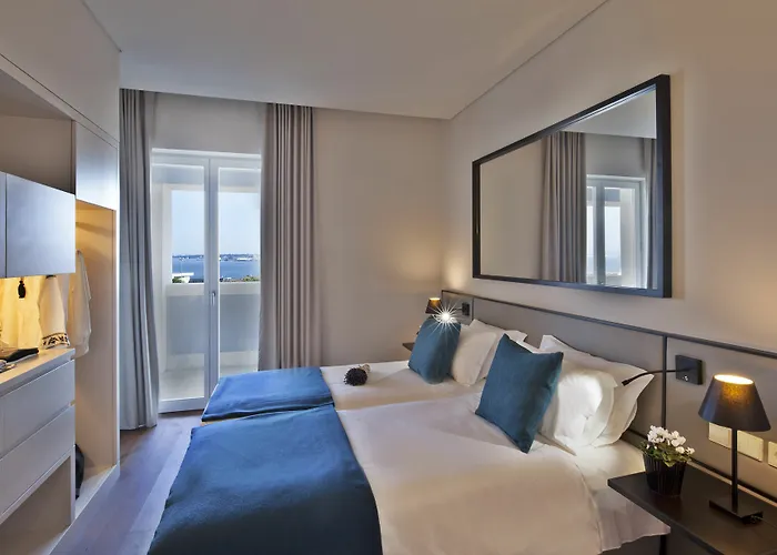 Five Stars 8 Building Apartmán