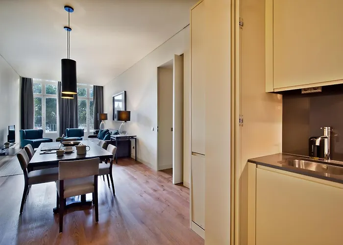 Five Stars 8 Building Apartmán *