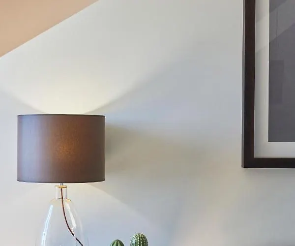 Five Stars 8 Building Apartmán