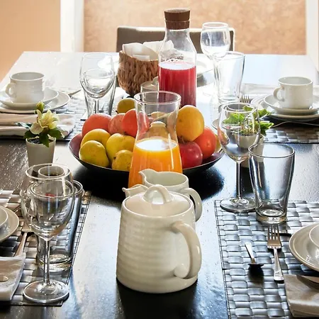 Apartament Five Stars 8 Building