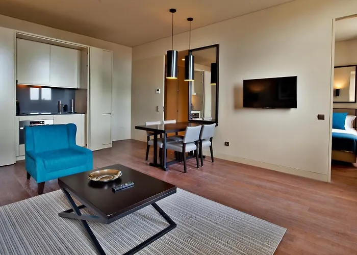 Five Stars 8 Building Daire