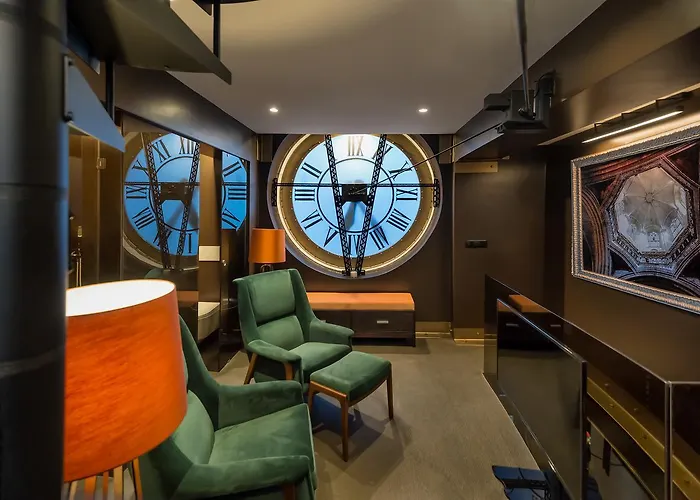 Five Stars 8 Building