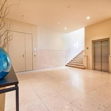 Five Stars 8 Building Appartement *
